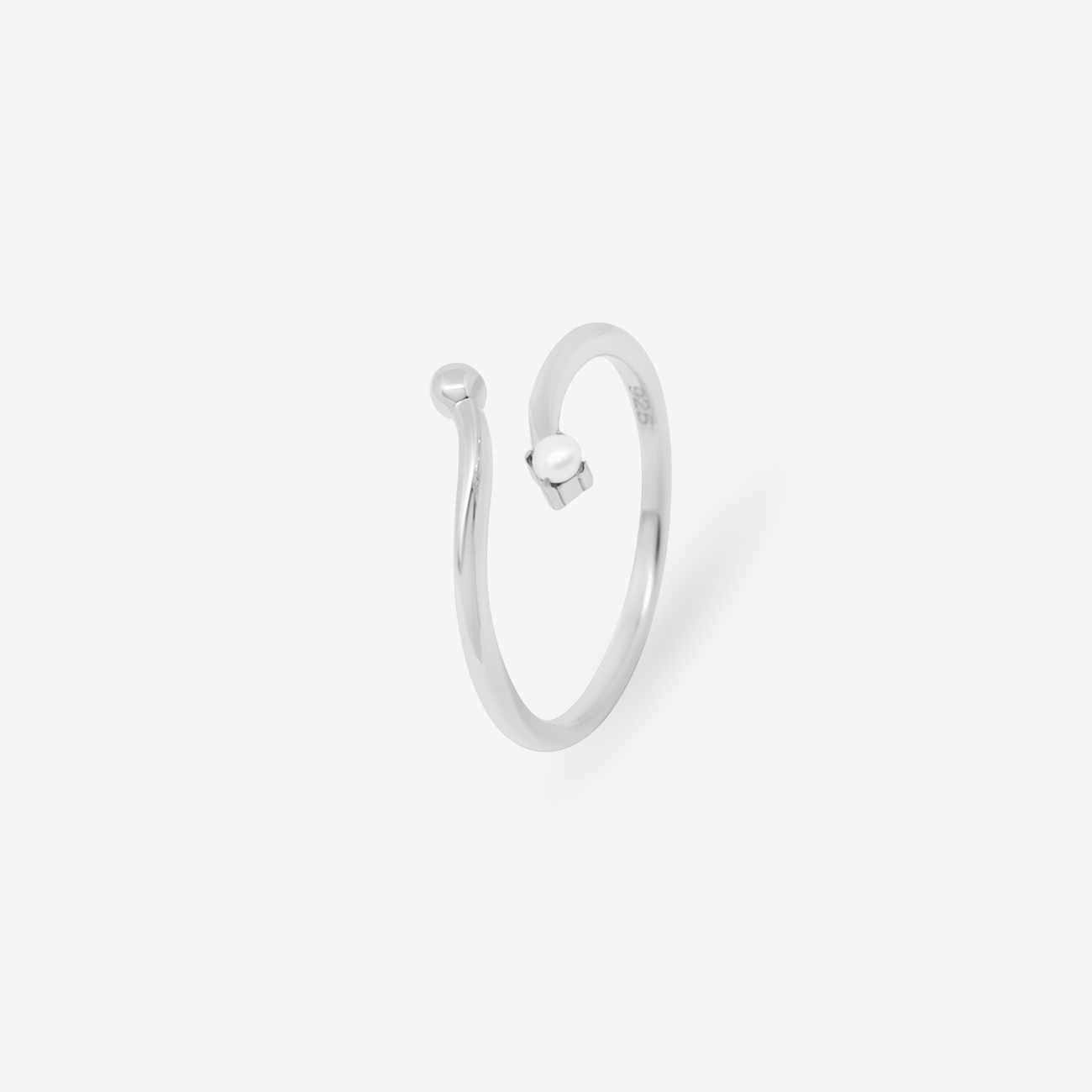 Vice Versa Freshwater Pearl Ring Silver